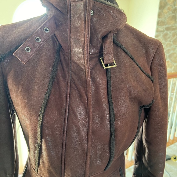 Women coat - Picture 3 of 11